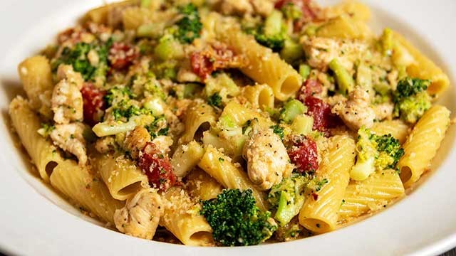 Chicken & Broccoli Pasta