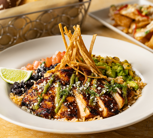 Baja bowl w chicken
